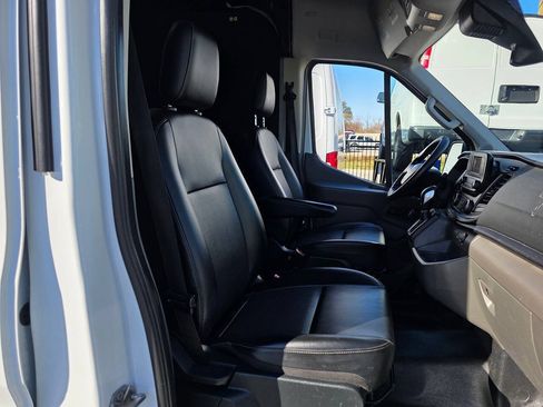 Used 2022 Ford Transit 250 Medium Roof AWD w/ Load Area Protection Package image 9