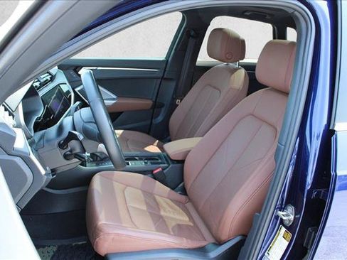 Used 2021 Audi Q3 2.0T Premium w/ Convenience Package AWD/4WD image 18