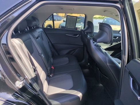 Certified 2025 Kia Niro EX FWD image 30