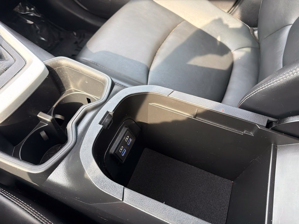 Certified 2022 Toyota RAV4 XLE Premium AWD/4WD image 35