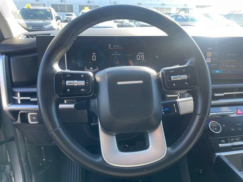 Used 2025 Hyundai Santa Fe SEL FWD image 30