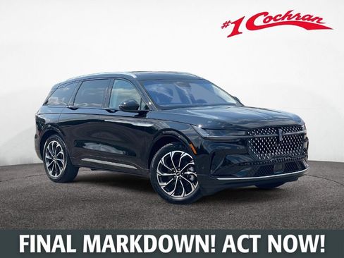 Used 2024 Lincoln Nautilus Reserve w/ Equipment Group 203A AWD/4WD image 1