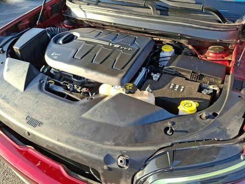 Certified 2021 Jeep Cherokee Latitude Lux w/ Sun & Sound Group image 32