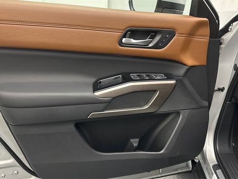 New 2025 Nissan Pathfinder Platinum w/ Cargo Package image 15