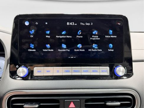 Used 2023 Hyundai Kona Limited w/ Cargo Package FWD image 14