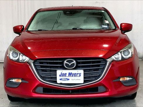 Used 2018 MAZDA MAZDA3 Touring FWD image 3