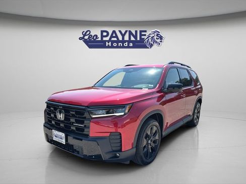 Certified 2026 Honda Pilot Black Edition image 3