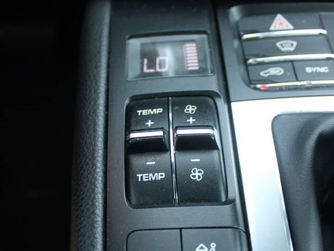 Used 2018 Porsche Macan S AWD/4WD image 47