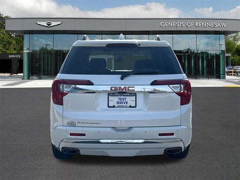 Used 2022 GMC Acadia Denali w/ Denali Technology Package image 6