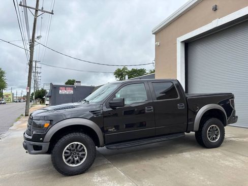 Used 2011 Ford F150 Raptor AWD/4WD image 2