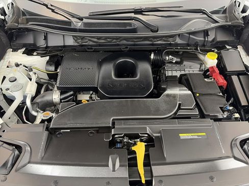 Certified 2025 Nissan Murano SL AWD/4WD image 11