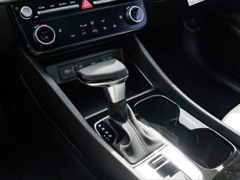 New 2026 Hyundai Santa Cruz SEL FWD image 17