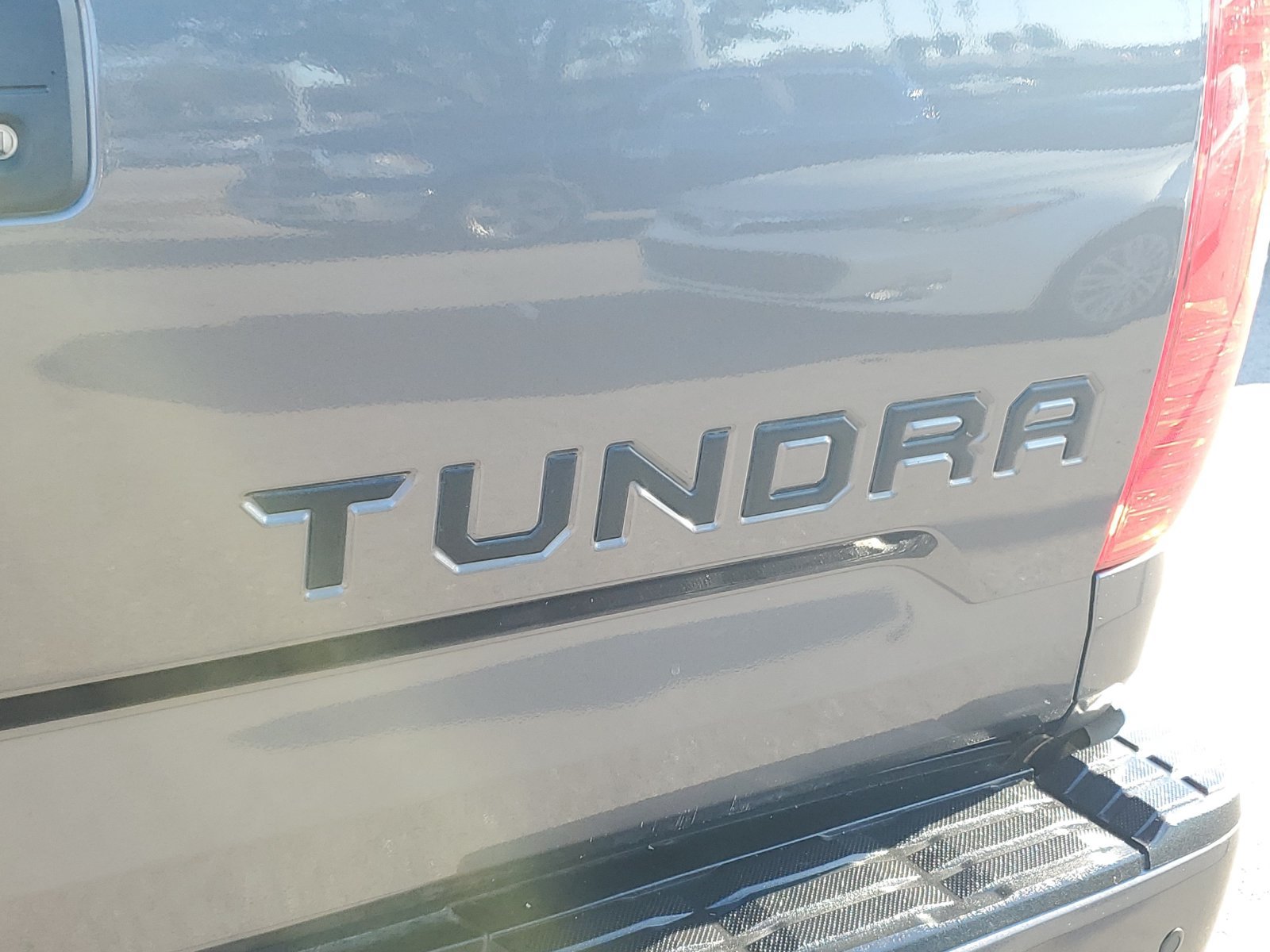 Certified 2021 Toyota Tundra SR5 w/ TRD Off-Road Package AWD/4WD image 8