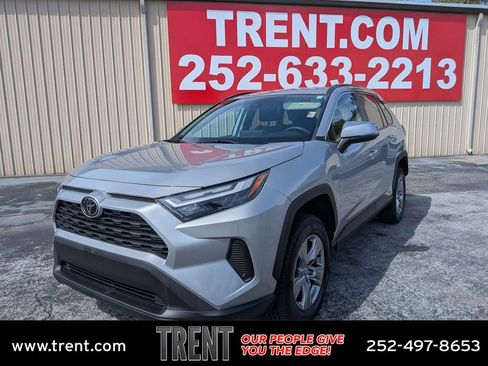 Used 2024 Toyota RAV4 XLE AWD/4WD image 1