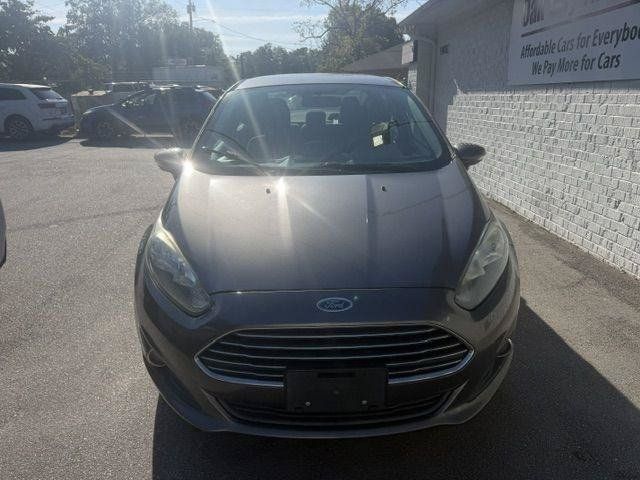 Used 2014 Ford Fiesta SE w/ Equipment Group 201A FWD image 3