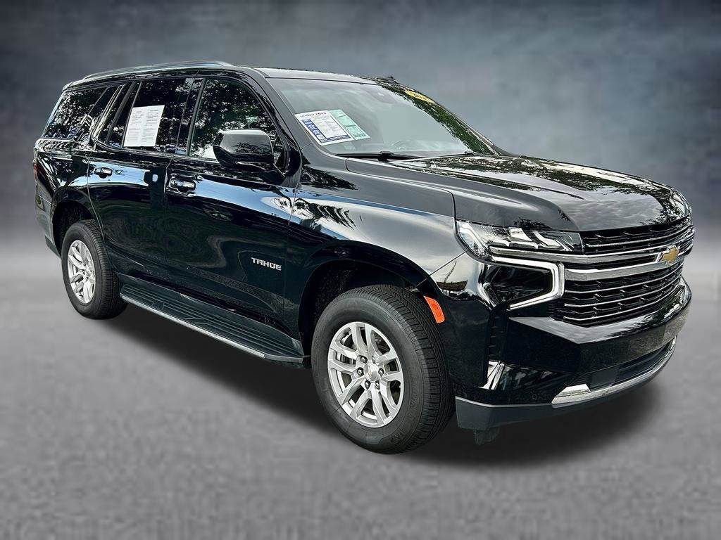 Used 2024 Chevrolet Tahoe LT RWD image 3