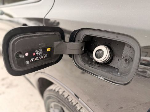 Used 2021 Dodge Durango R/T w/ Blacktop Package image 27