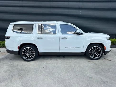 Used 2022 Jeep Grand Wagoneer Series III image 10