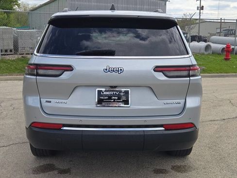 Used 2021 Jeep Grand Cherokee L Limited AWD/4WD image 14