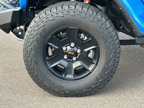 Used 2021 Jeep Gladiator Mojave image 25