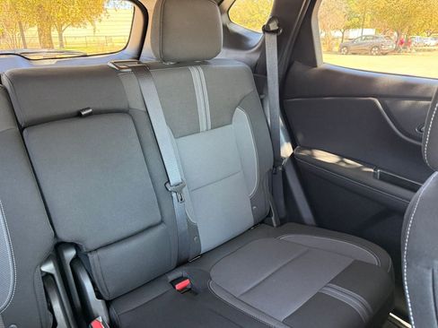 Used 2025 Chevrolet Blazer LT image 37