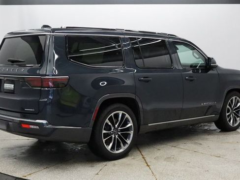 Used 2022 Jeep Wagoneer Series III w/ Premium Group I image 6