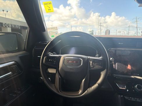 Used 2026 GMC Sierra 1500 AT4 w/ AT4 Premium Package AWD/4WD image 11