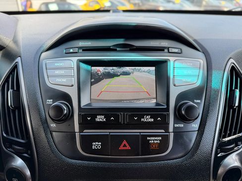 Used 2014 Hyundai Tucson SE AWD/4WD image 32