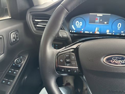 Used 2024 Ford Escape Platinum image 13