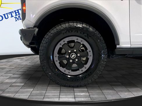 Used 2023 Ford Bronco 2-Door AWD/4WD image 33