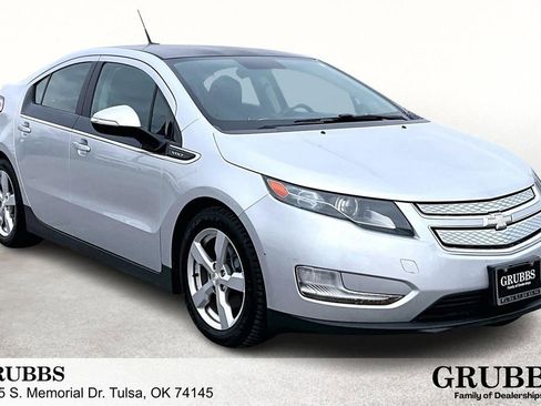 Used 2012 Chevrolet Volt image 1