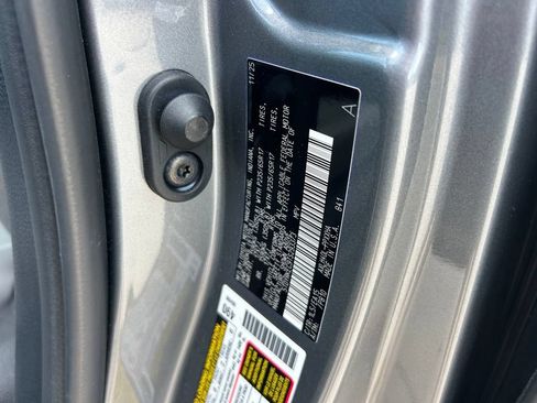 Certified 2026 Toyota Sienna XLE FWD image 10