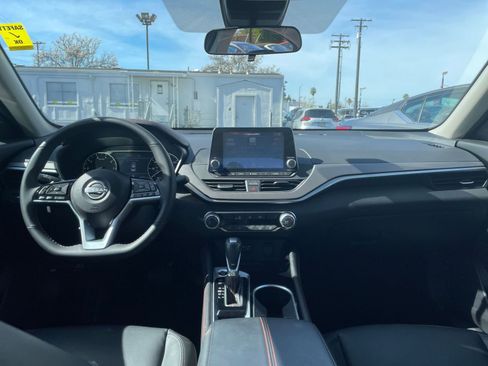 Used 2025 Nissan Altima 2.5 SR image 28