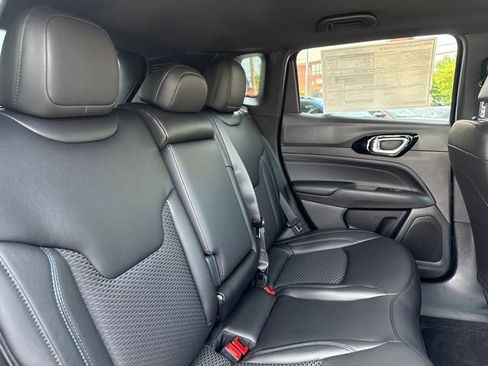 New 2026 Jeep Compass Latitude AWD/4WD image 22