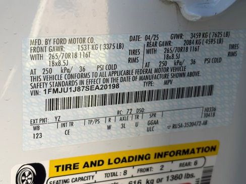 Used 2025 Ford Expedition Active AWD/4WD image 32