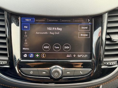 Used 2021 Chevrolet Trax LT w/ Sport Edition image 13