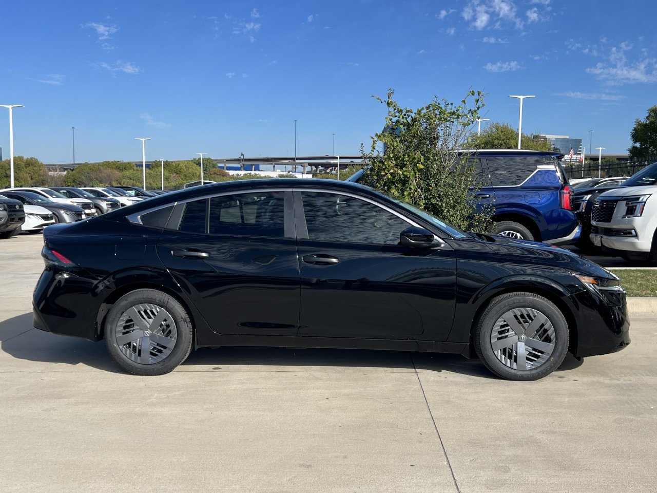 New 2027 Nissan Sentra S FWD image 3