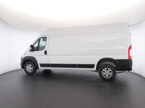 New 2024 RAM ProMaster 2500 w/ Quick Order Package 22H SLT+ image 22