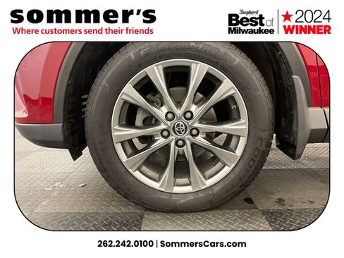 Used 2018 Toyota RAV4 Limited image 25
