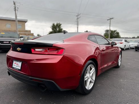 Used 2017 Chevrolet Camaro LT RWD image 4