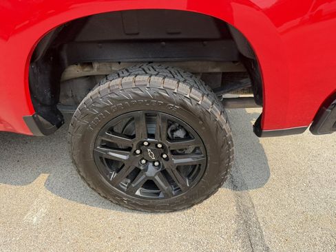 Certified 2021 Chevrolet Silverado 1500 LT Trail Boss w/ LPO, Dark Essentials Package AWD/4WD image 13
