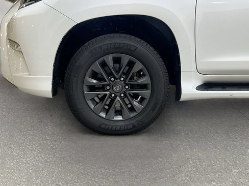 Used 2020 Lexus GX 460 Premium w/ Premium Package AWD/4WD image 34