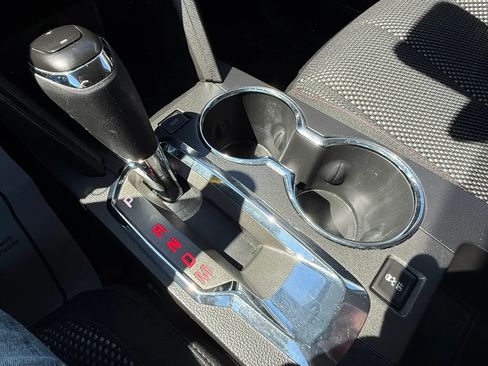 Used 2016 GMC Terrain SLE image 24