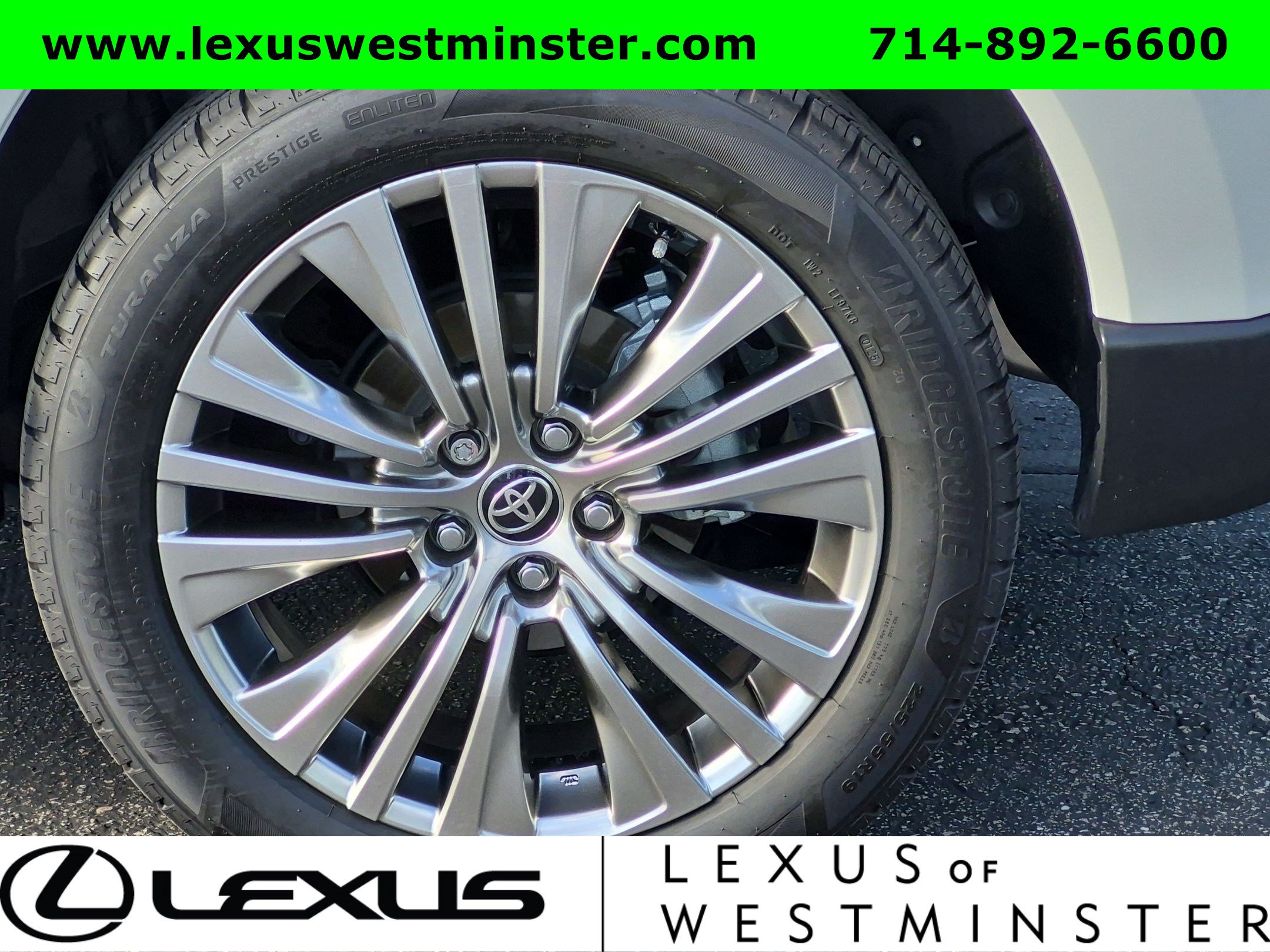 Used 2021 Toyota Venza Limited AWD/4WD image 13