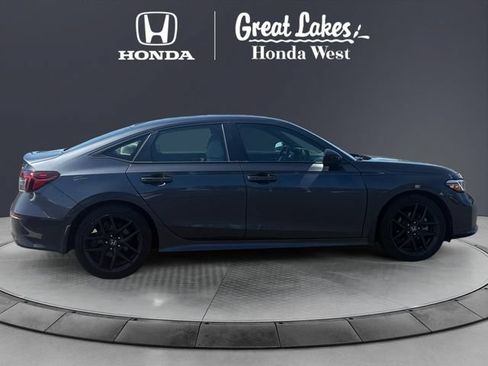 Used 2025 Honda Civic Sport image 6