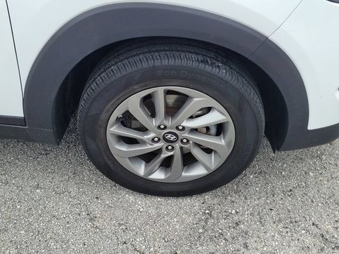 Used 2016 Hyundai Tucson SE w/ Option Group 02 FWD image 7