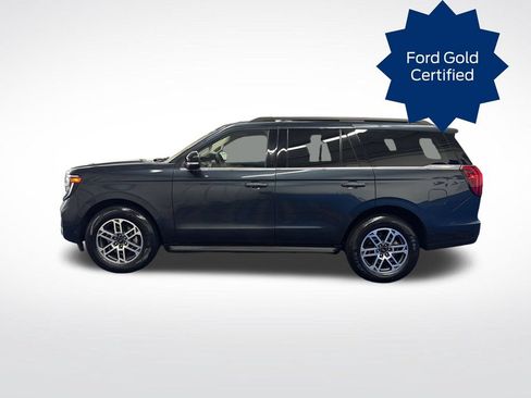 Used 2025 Ford Expedition Active AWD/4WD image 2