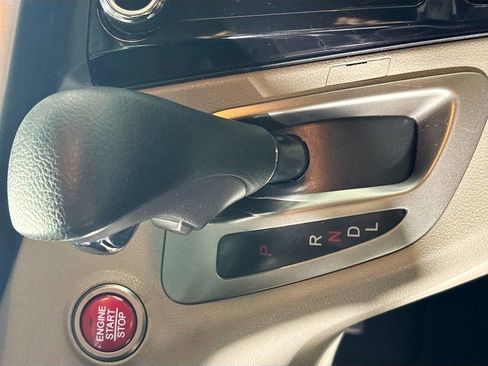 Used 2016 Honda Odyssey SE image 17