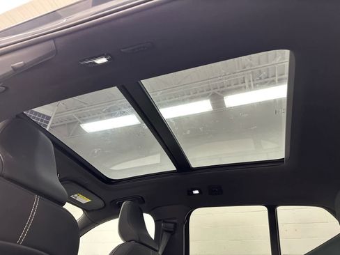 Used 2023 Volvo XC40 Recharge Plus w/ Protection Package Premier image 39