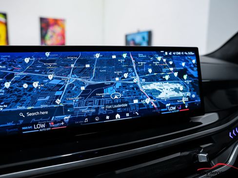 Used 2024 BMW ALPINA XB7 image 89